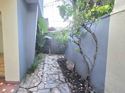 Depto Tipo Casa en Alquiler de 5 ambientes