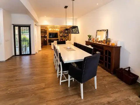 Casa en Venta al Oeste