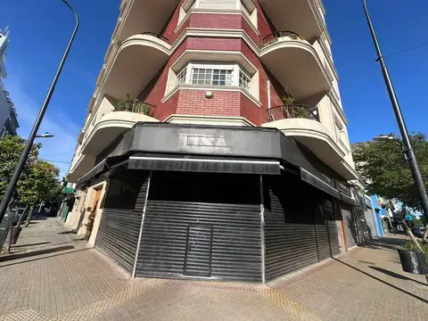 ALQUILO LOCAL COMERCIAL EN LA PLATA CENTRO