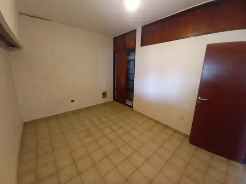 Uriburu 3900, Piso 1