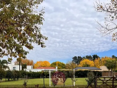Lote en Venta en Barrio Los Jazmines de Pilar del Este