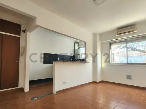 Rómulo Naón 3900, Piso 3