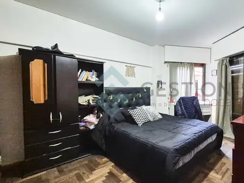 Poeta Lugones al 100