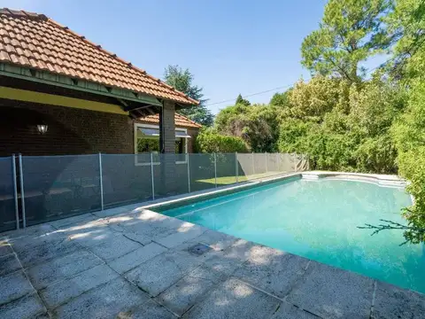 Casa en Venta con 1 cochera