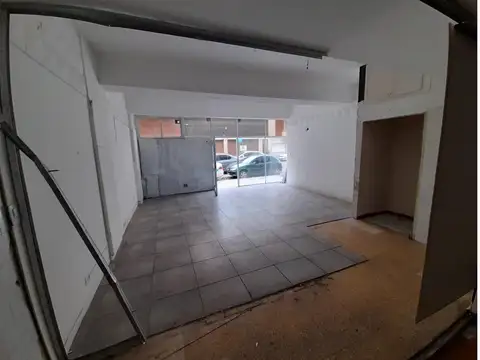 Local a la calle - Tucumán 2200