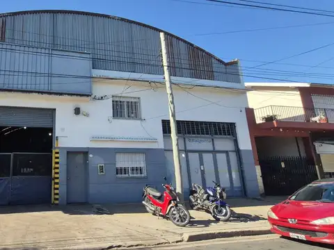 Galpón en Alquiler en Caseros, Partido de Tres de Febrero