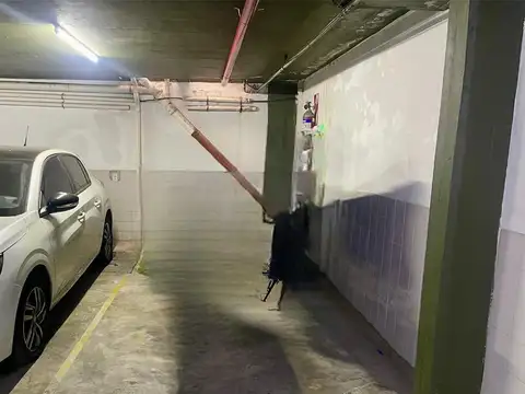 Cochera en  Devoto excelente ubicacion
