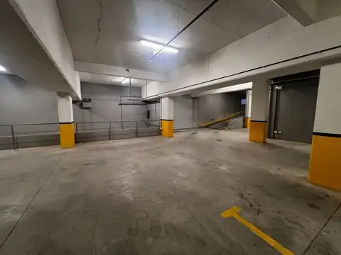 Venta cochera Lomitas.