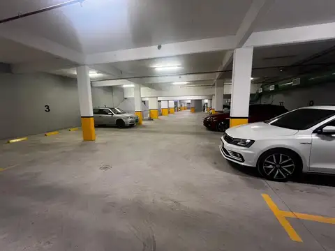 Venta cochera Lomitas. 