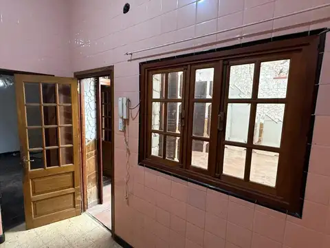 Depto Tipo Casa 7 ambientes con 2 baños