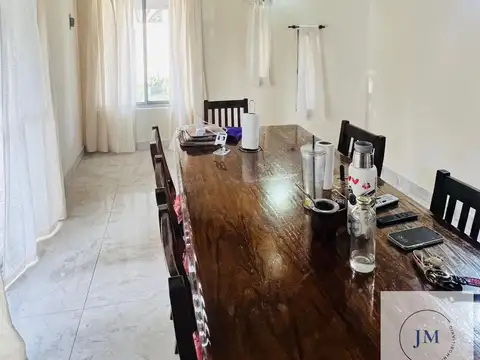 Casa 4 ambientes con 1 baño