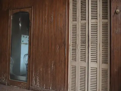 Casa 5 ambientes con 2 baños