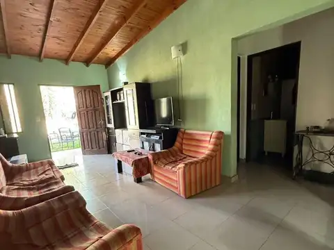 Casa con Parque y pileta en Bella vista Apta credito