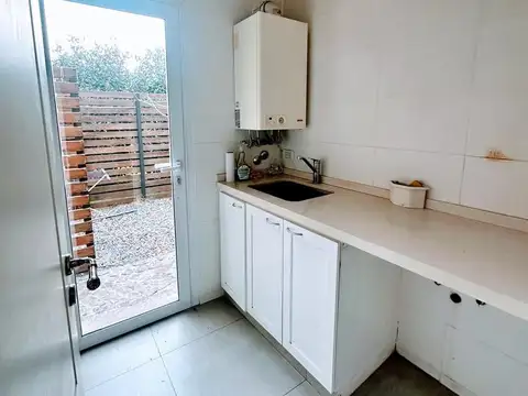 Casa en Alquiler en una planta de 3 dormitorios en Estancias Del Pilar