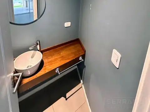 Casa 5 ambientes con 2 baños