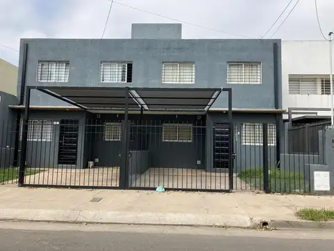 Duplex nuevo, 2 dor. amplio Pje. Málaga a mts CACHEUTA