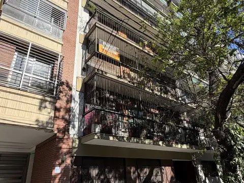 avellaneda 2100, Piso 2