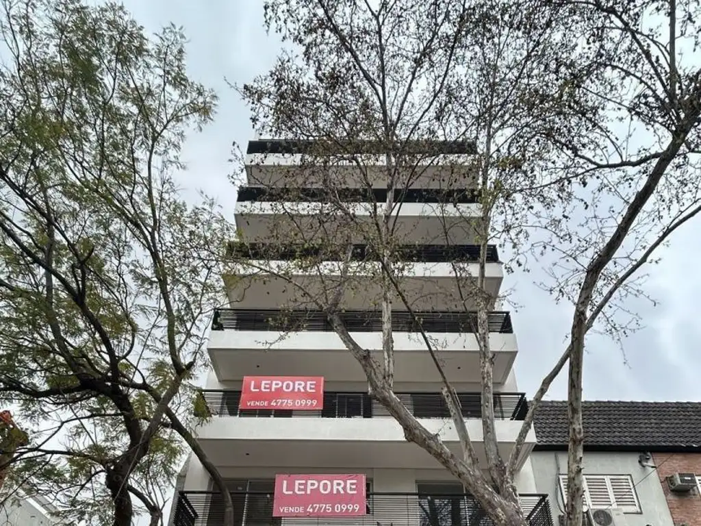 Julián Álvarez 700, Piso 2