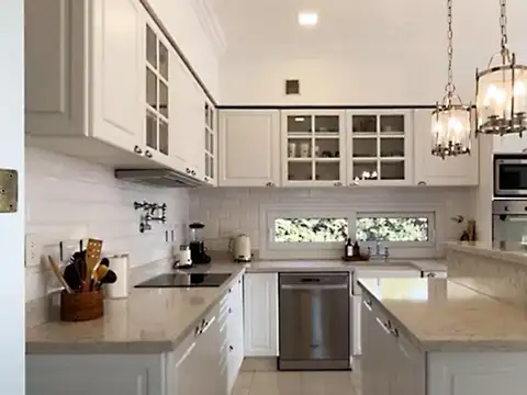Hermosa Venta casa en Los Jazmines Pilar del Este APTO CREDITO