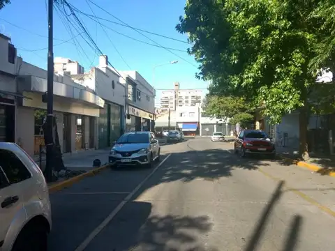 Dos lotes contiguos Quilmes Centro