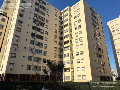 Avenida Álvarez Thomas 100