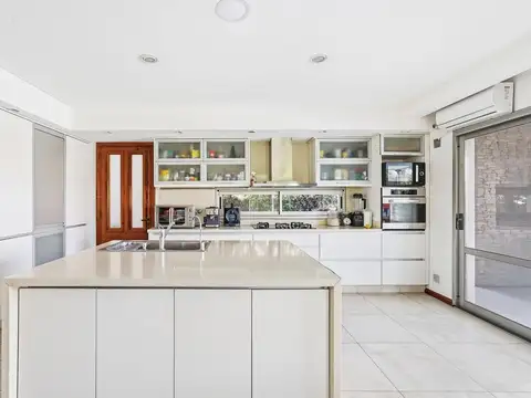 VENTA CASA 5 AMBIENTES EN SAN BENITO VILLANUEVA CON SALIDA AL RIO