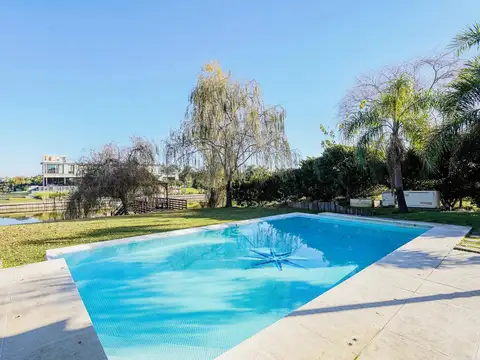 VENTA CASA 5 AMBIENTES EN SAN BENITO VILLANUEVA CON SALIDA AL RIO