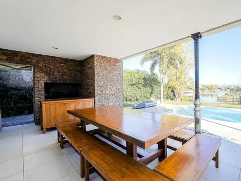 Casa en Venta al Este