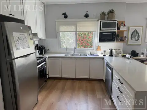 Casa en Venta al Este