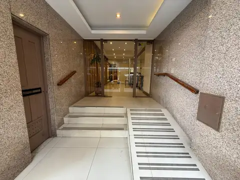 Belgrano, Semipiso 4 Ambientes D/s, 3 Baños, 2 Patios, Sup Total 132 m²