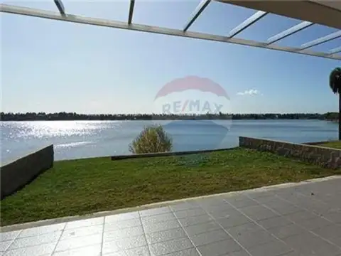 DEPARTAMENTO EN VENTA 2 AMB JARDIN AGUA BENAVIDEZ