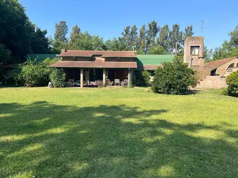 VENTA CASA 5 AMBIENTES - PILAR BARRIO YEI PORA