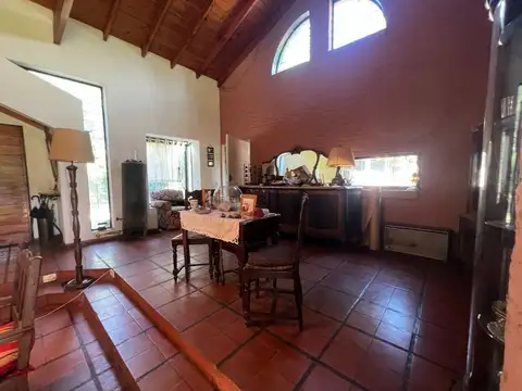 VENTA CASA 5 AMBIENTES - PILAR BARRIO YEI PORA