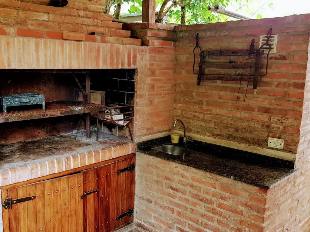 Casa en La Escondida de 4 dormitorios