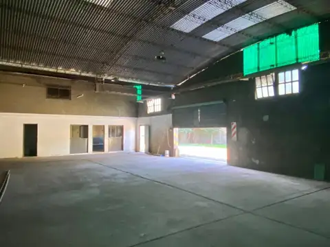 GALPON EN ALQUILER EN LA PLATA