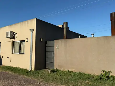 Areco - Venta dpto 2 amb con jardin parrilla