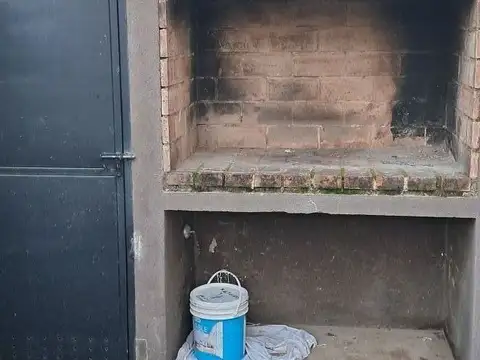 Depto Tipo Casa en Venta en San Antonio De Areco, USD 65.000