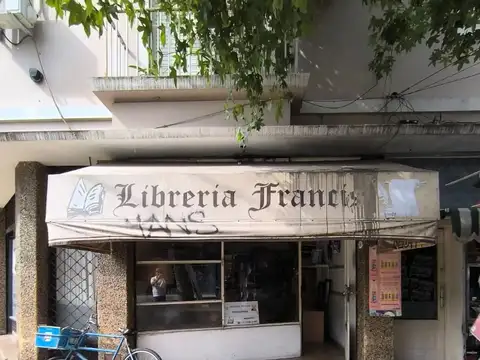 Local en Olivos en alquiler