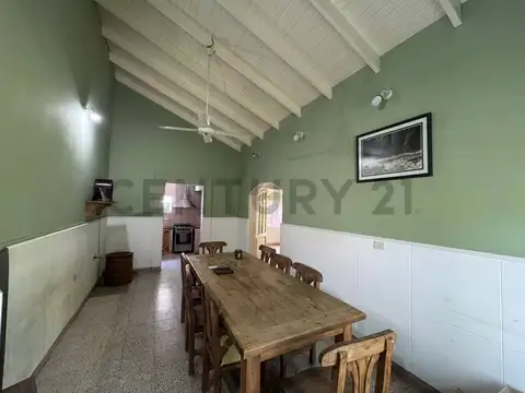 Casa 5 ambientes con 1 baño