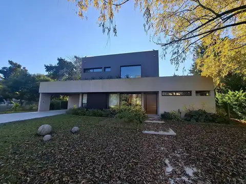 Alquiler Casa Totalmente Amoblada en Haras Del Sol Pilar