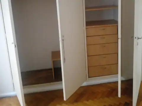 Belgrano, Gorostiaga al 2200, mts de Cabildo, 2 Amb.Bcón al Fte, 43 m2.Living, Dorm c/plac,coc c/amob