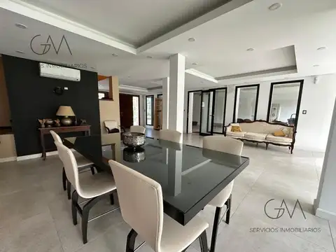 Increible Casa en Barrio Parque Luro