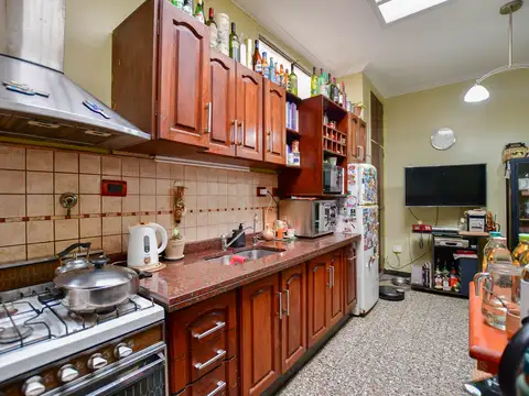CASA EN VENTA LA PLATA 2 DORMITORIOS EN 1 PLANTA