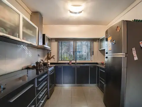 Casa 4 Amb 2 planta Venta en Caseros Apto credito