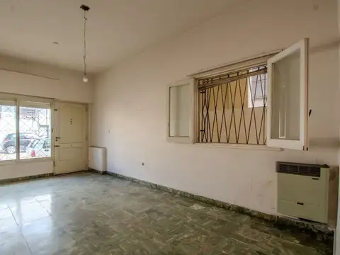 Depto Tipo Casa en Venta en Villa Lynch, USD 135.000