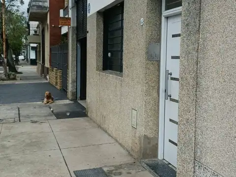 DEPARTAMENTO PTA BAJA 3 AMBIENTES + VESTIDOR COC BAÑO COMP-PARQUE CHACABUCO