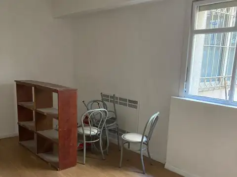 Oficina en Alquiler 40 años