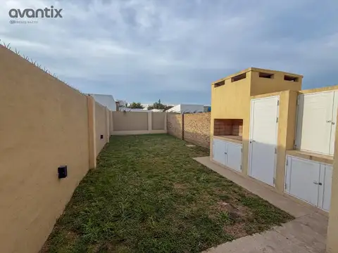 Depto Tipo Casa 4 ambientes con 2 baños