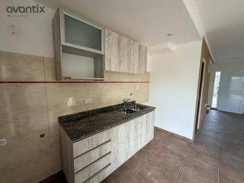 Depto Tipo Casa en Venta en Pizzurno, USD 115.000