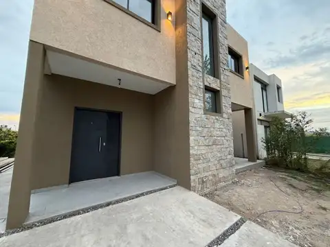 Casa en Venta 1 año
